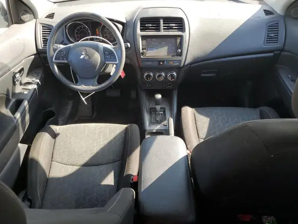JA4AP3AU5LU015099 2020 MITSUBISHI OUTLANDER - Image 8