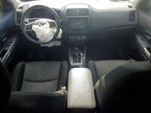 JA4AP3AU5LU017564 2020 MITSUBISHI OUTLANDER - Image 8