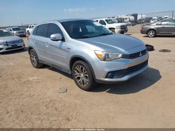JA4AP3AU6HZ002856 2017 MITSUBISHI OUTLANDER - Image 1