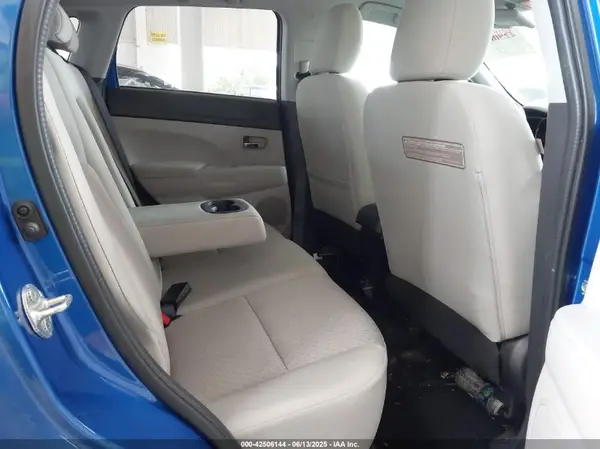 JA4AP3AU6HZ005708 2017 MITSUBISHI OUTLANDER - Image 8