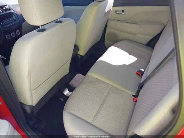 JA4AP3AU6HZ010715 2017 MITSUBISHI OUTLANDER - Image 8