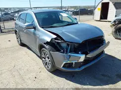 JA4AP3AU6HZ013811 2017 MITSUBISHI OUTLANDER