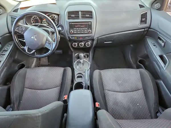JA4AP3AU6HZ018717 2017 MITSUBISHI OUTLANDER - Image 8