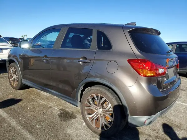 JA4AP3AU6HZ027689 2017 MITSUBISHI OUTLANDER - Image 2