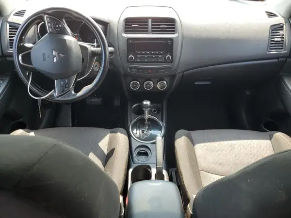 JA4AP3AU6HZ044654 2017 MITSUBISHI OUTLANDER - Image 8