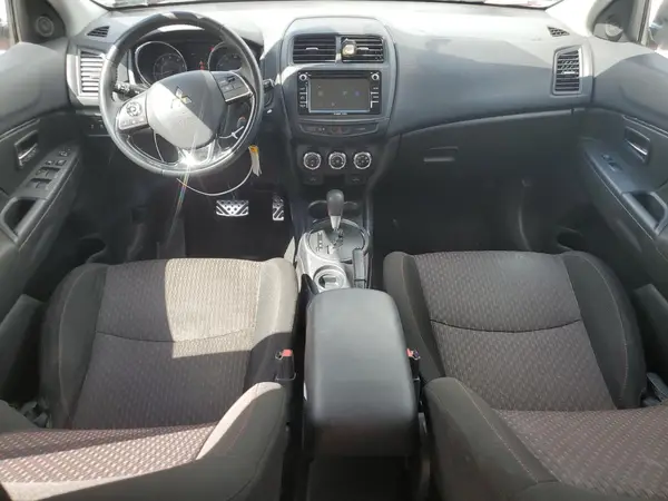 JA4AP3AU6HZ049708 2017 MITSUBISHI OUTLANDER - Image 8