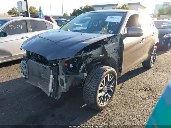 JA4AP3AU6HZ062037 2017 MITSUBISHI OUTLANDER - Image 2
