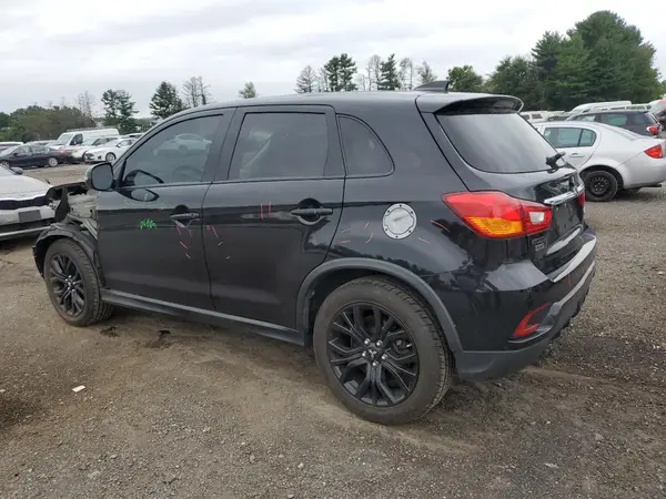 JA4AP3AU6JU007638 2018 MITSUBISHI OUTLANDER - Image 2