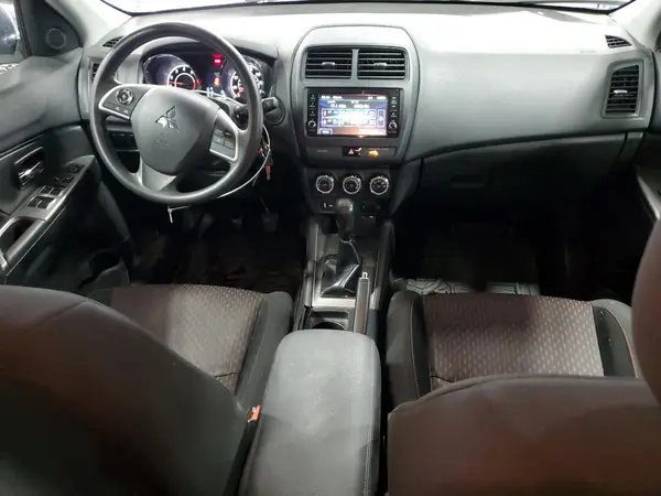 JA4AP3AU6JU017098 2018 MITSUBISHI OUTLANDER - Image 8