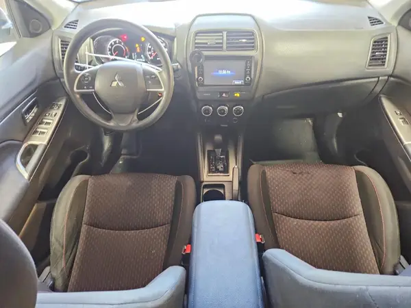 JA4AP3AU6JU023385 2018 MITSUBISHI OUTLANDER - Image 8