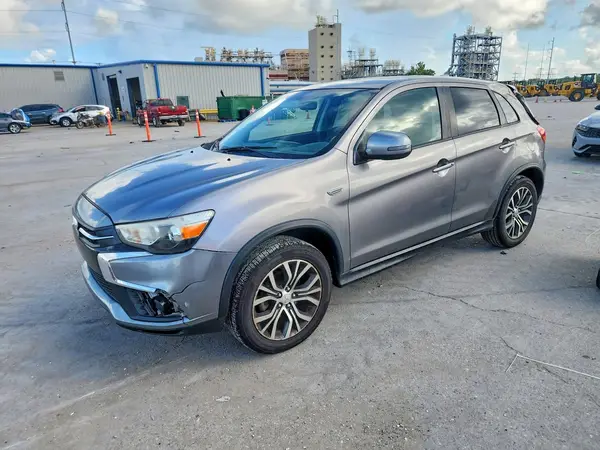 JA4AP3AU6JU023743 2018 MITSUBISHI OUTLANDER - Image 1