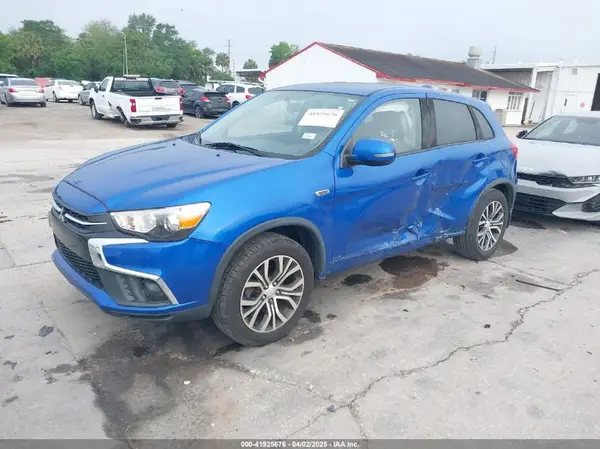 JA4AP3AU6JU024312 2018 MITSUBISHI OUTLANDER - Image 2