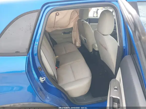 JA4AP3AU6JU024312 2018 MITSUBISHI OUTLANDER - Image 8