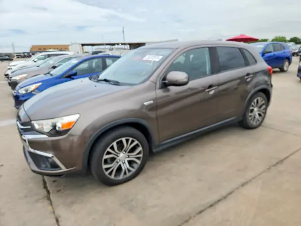 JA4AP3AU6JU025301 2018 MITSUBISHI OUTLANDER - Image 1