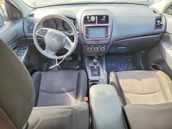 JA4AP3AU6JZ005830 2018 MITSUBISHI OUTLANDER - Image 8