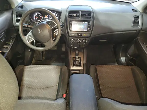 JA4AP3AU6JZ007593 2018 MITSUBISHI OUTLANDER - Image 8