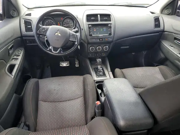 JA4AP3AU6JZ022417 2018 MITSUBISHI OUTLANDER - Image 8