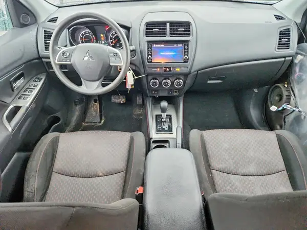 JA4AP3AU6JZ030632 2018 MITSUBISHI OUTLANDER - Image 8