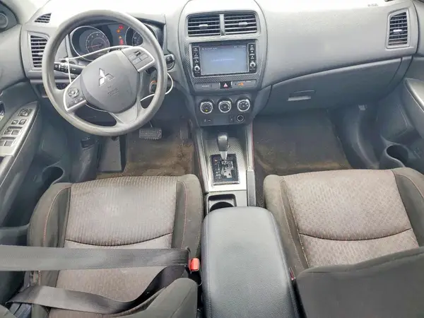 JA4AP3AU6JZ032879 2018 MITSUBISHI OUTLANDER - Image 8