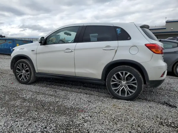 JA4AP3AU6KU002117 2019 MITSUBISHI OUTLANDER - Image 2
