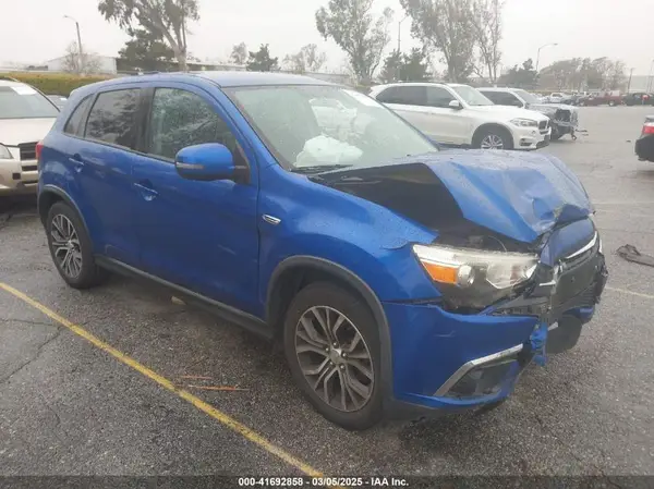 JA4AP3AU6KU002392 2019 MITSUBISHI OUTLANDER - Image 1