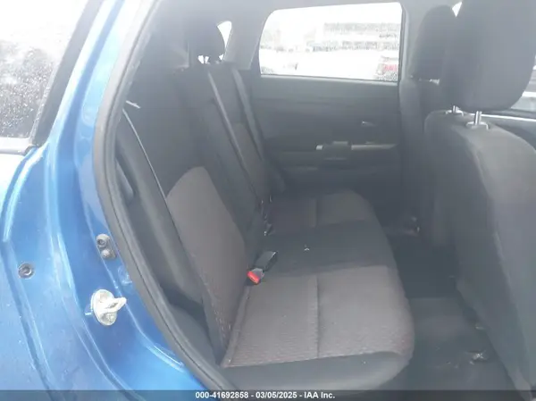 JA4AP3AU6KU002392 2019 MITSUBISHI OUTLANDER - Image 8