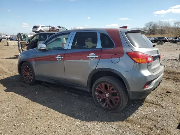 JA4AP3AU6KU002571 2019 MITSUBISHI OUTLANDER - Image 2