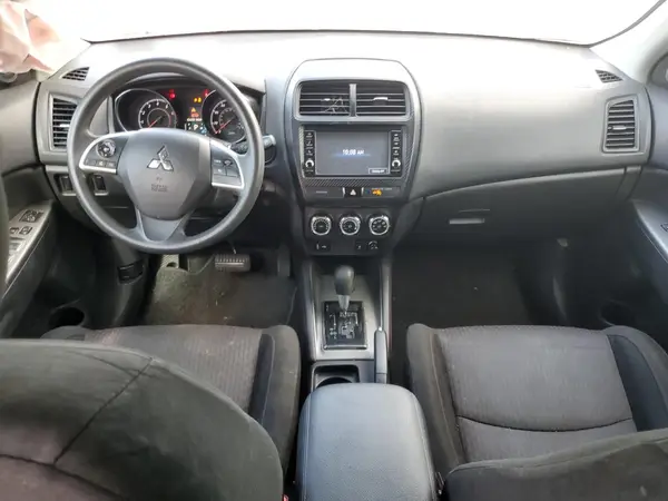 JA4AP3AU6KU003168 2019 MITSUBISHI OUTLANDER - Image 8