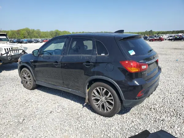 JA4AP3AU6KU006815 2019 MITSUBISHI OUTLANDER - Image 2