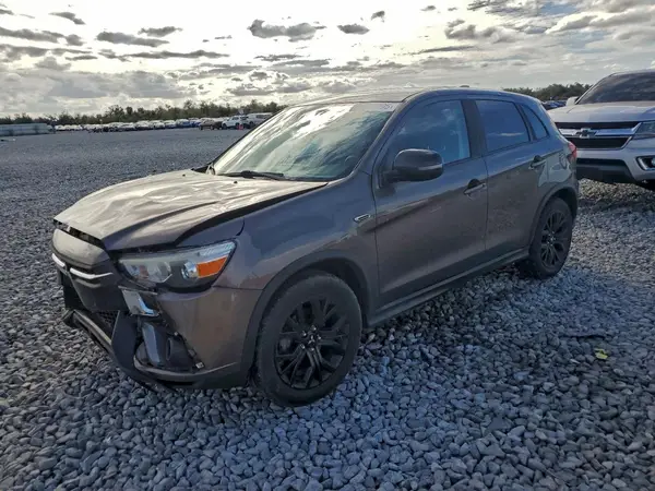 JA4AP3AU6KU006989 2019 MITSUBISHI OUTLANDER - Image 1