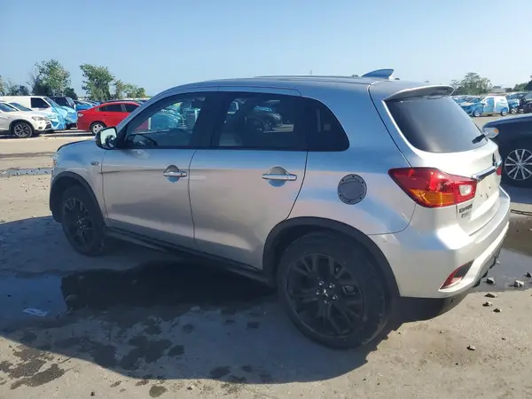 JA4AP3AU6KU011898 2019 MITSUBISHI OUTLANDER - Image 2