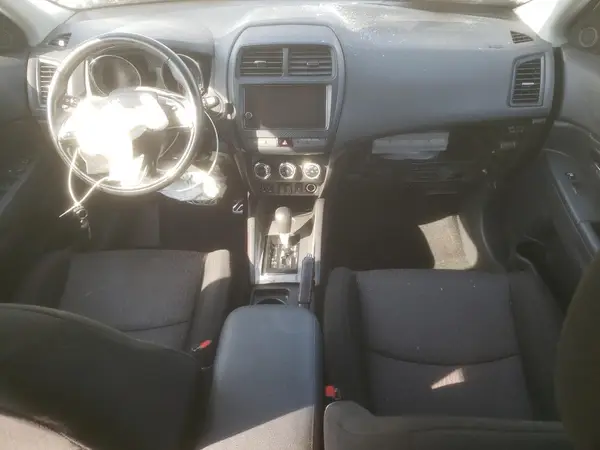JA4AP3AU6KU014249 2019 MITSUBISHI OUTLANDER - Image 8