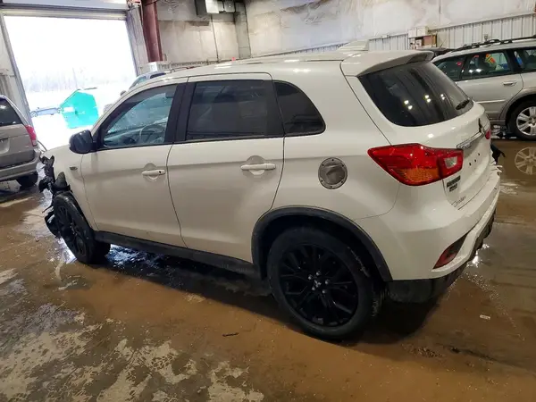 JA4AP3AU6KU015921 2019 MITSUBISHI OUTLANDER - Image 2