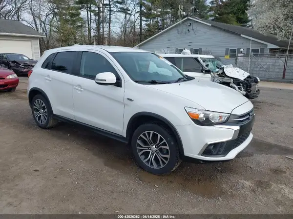 JA4AP3AU6KU018494 2019 MITSUBISHI OUTLANDER - Image 1