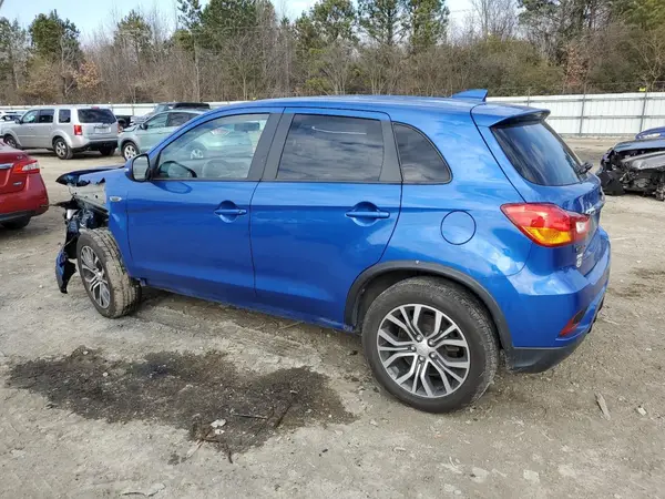 JA4AP3AU6KU019810 2019 MITSUBISHI OUTLANDER - Image 2