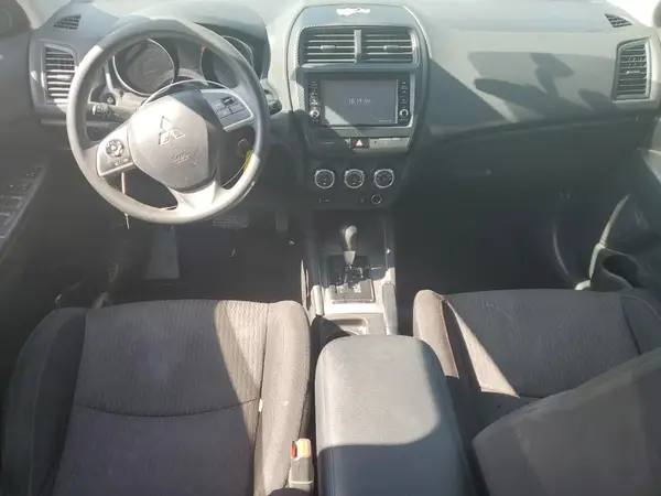 JA4AP3AU6KU024571 2019 MITSUBISHI OUTLANDER - Image 8
