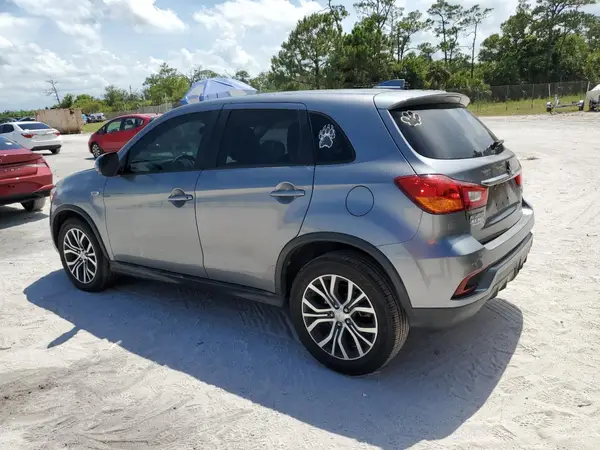 JA4AP3AU6KU024702 2019 MITSUBISHI OUTLANDER - Image 2