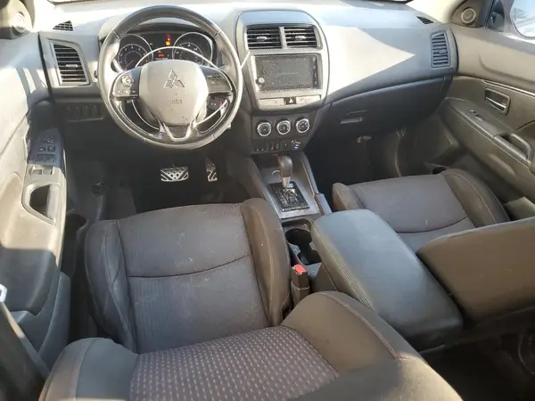 JA4AP3AU6KU026787 2019 MITSUBISHI OUTLANDER - Image 8