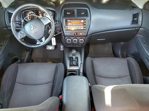 JA4AP3AU6KU028068 2019 MITSUBISHI OUTLANDER - Image 8