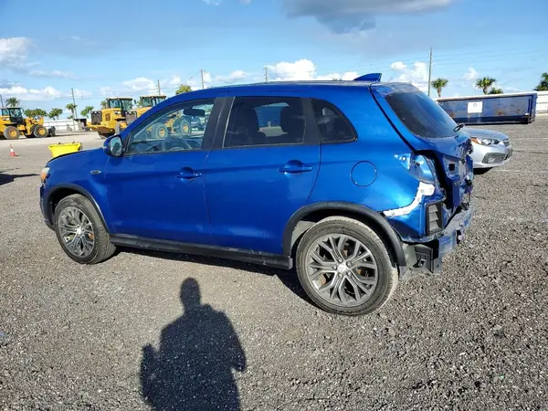 JA4AP3AU6KU028281 2019 MITSUBISHI OUTLANDER - Image 2