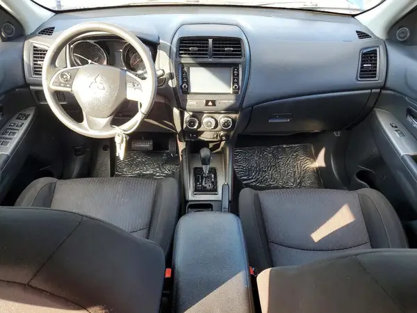 JA4AP3AU6KU028281 2019 MITSUBISHI OUTLANDER - Image 8