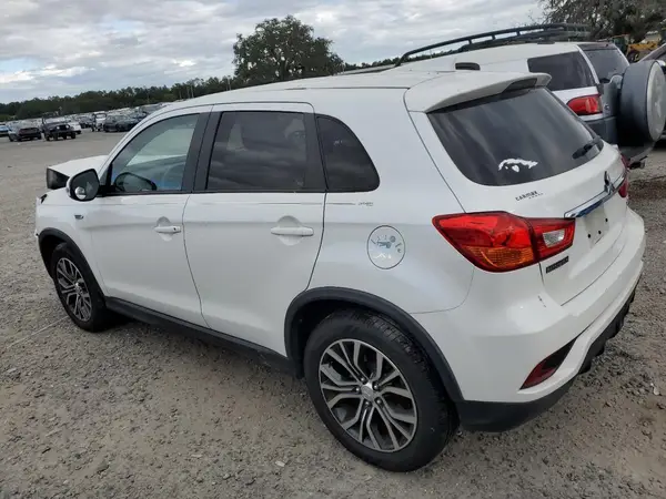 JA4AP3AU6KU034128 2019 MITSUBISHI OUTLANDER - Image 2