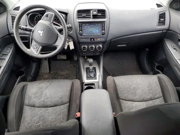 JA4AP3AU6LU004094 2020 MITSUBISHI OUTLANDER - Image 8