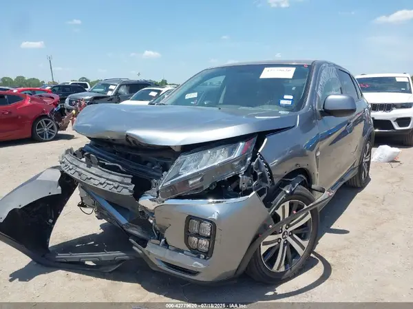 JA4AP3AU6LU005844 2020 MITSUBISHI OUTLANDER - Image 2