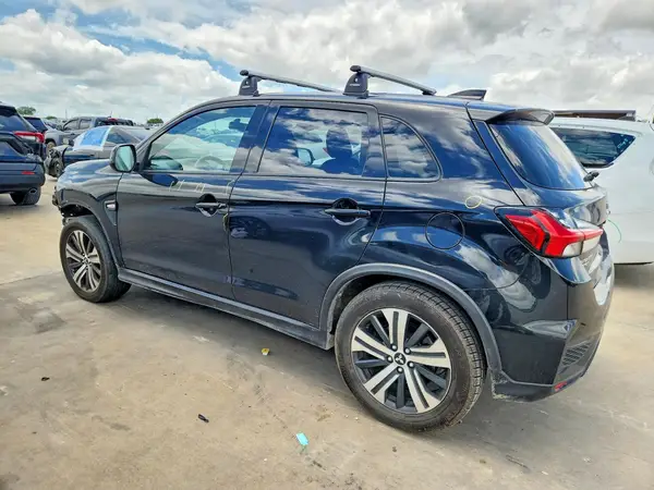 JA4AP3AU6LU006900 2020 MITSUBISHI OUTLANDER - Image 2
