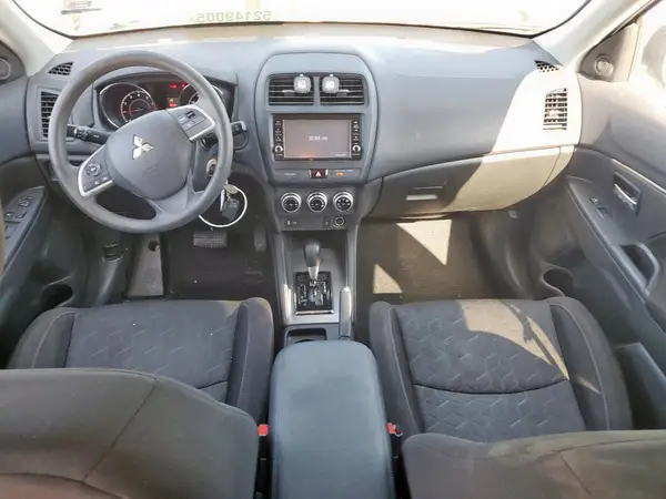 JA4AP3AU6LU011742 2020 MITSUBISHI OUTLANDER - Image 8