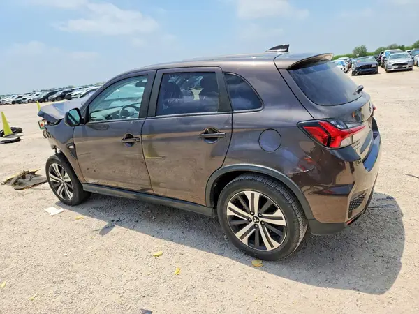 JA4AP3AU6LU012017 2020 MITSUBISHI OUTLANDER - Image 2