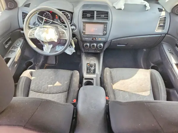 JA4AP3AU6LU012017 2020 MITSUBISHI OUTLANDER - Image 8