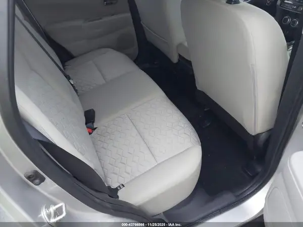 JA4AP3AU6LU013801 2020 MITSUBISHI OUTLANDER - Image 8