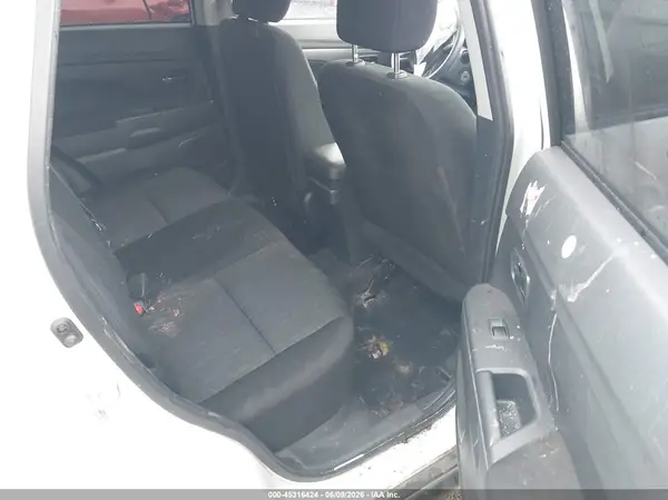 JA4AP3AU6LU014317 2020 MITSUBISHI OUTLANDER - Image 8